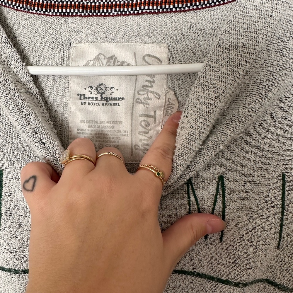 Women's Gray Crewneck Sweater - Picture 4 of 7